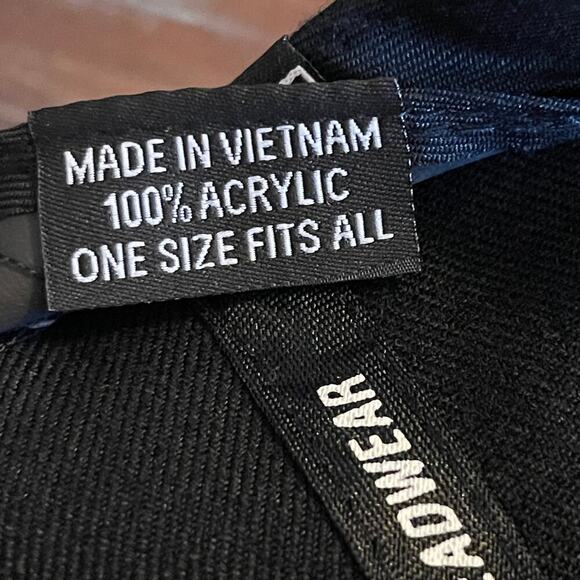 NWT Black Trucker Hat with Green Leaf Snapback One Size Fits All - Picture 7 of 7